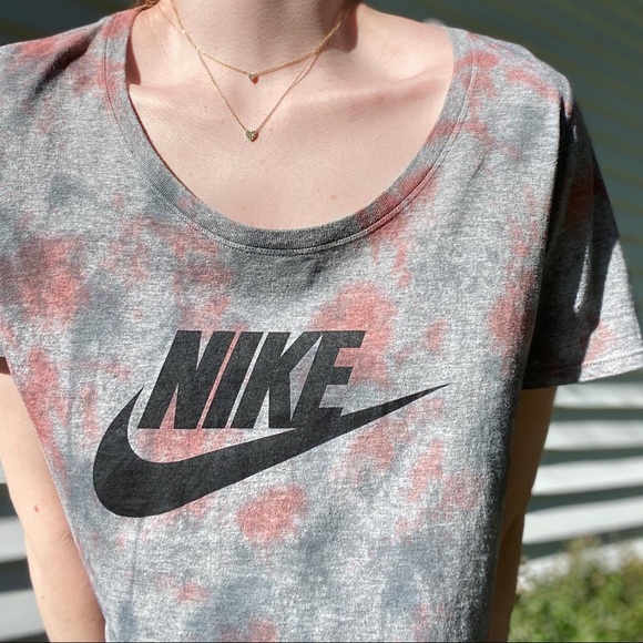 NIKE crop top, reworked with coral and grey dye - Picture 2 of 2
